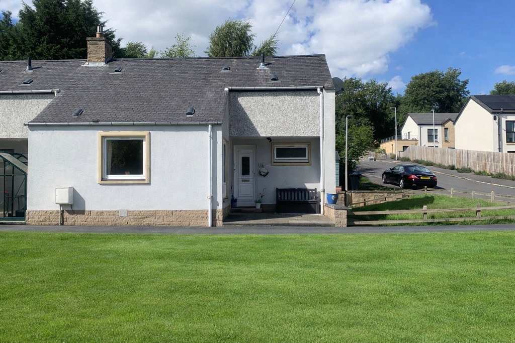 Property photo 1 of 11