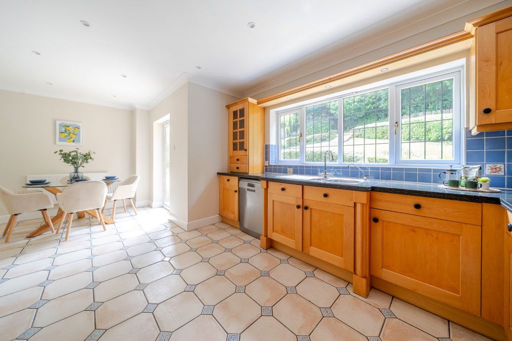 Property photo 3 of 62 Picture No. 49