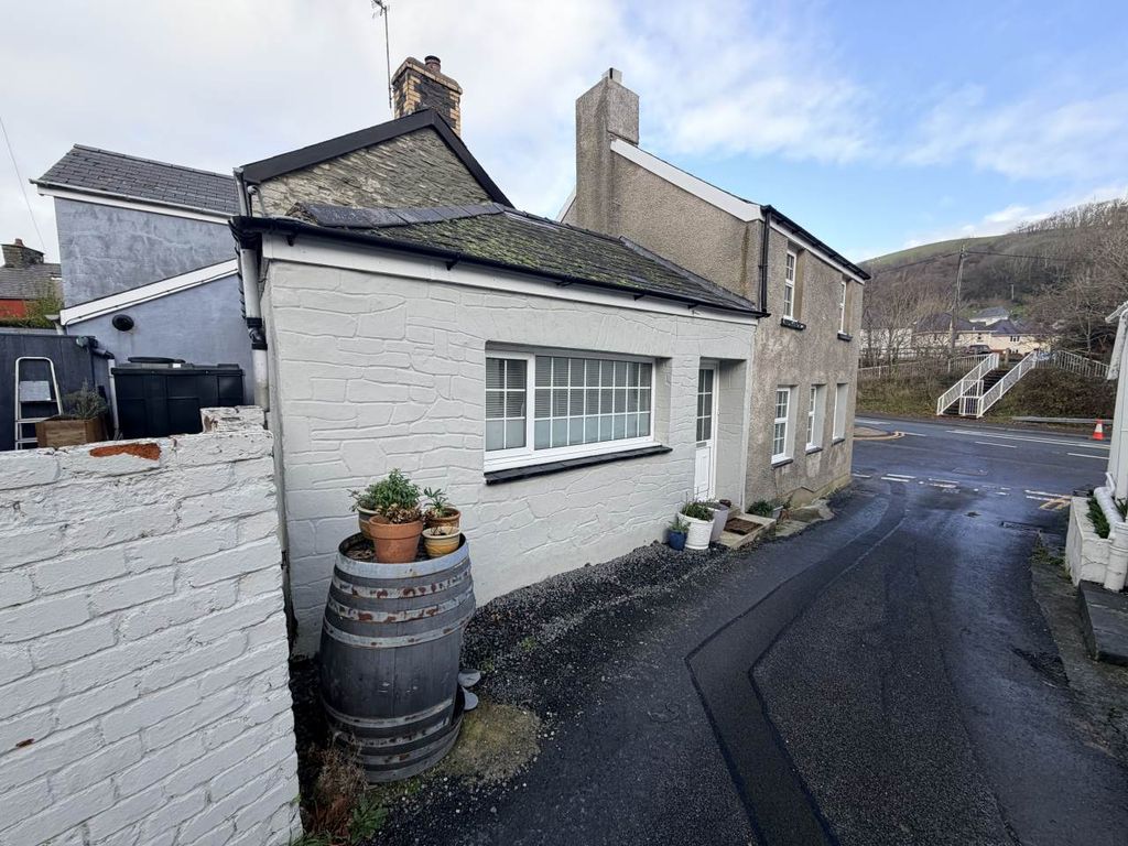 Property photo 1 of 7 Photo 10-12-2025, 13 02 20