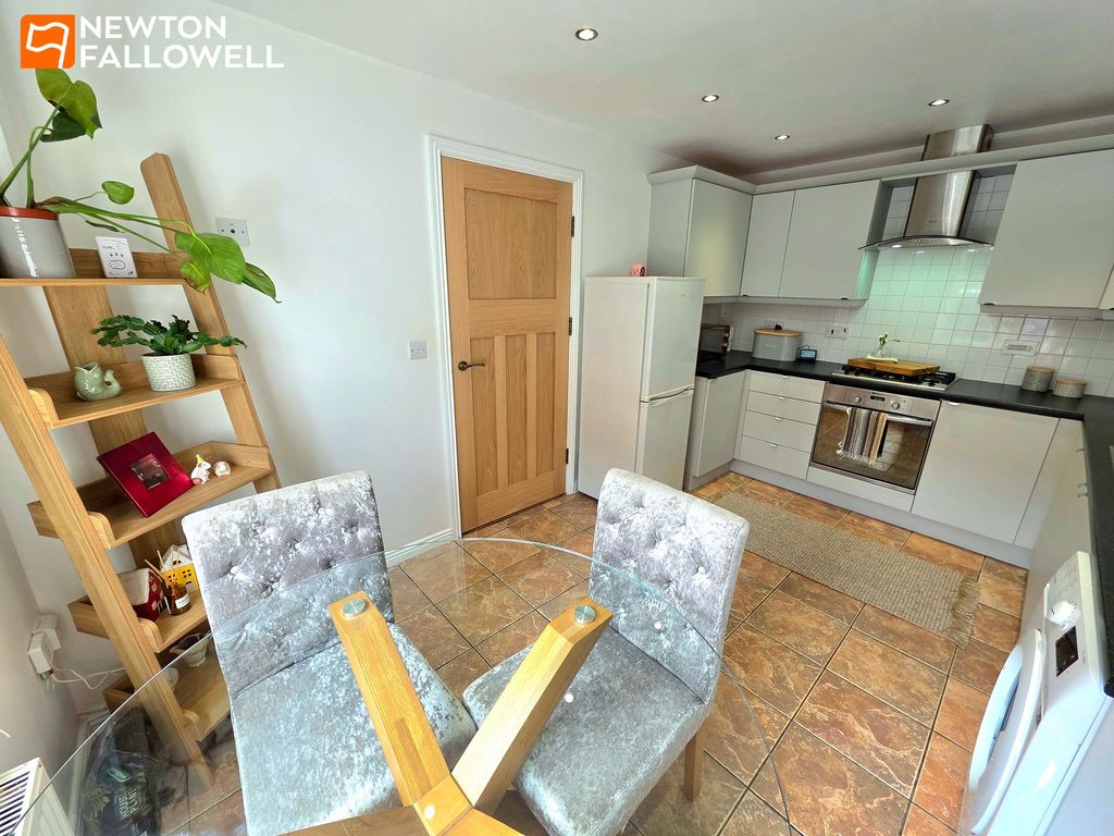 Property photo 2 of 23