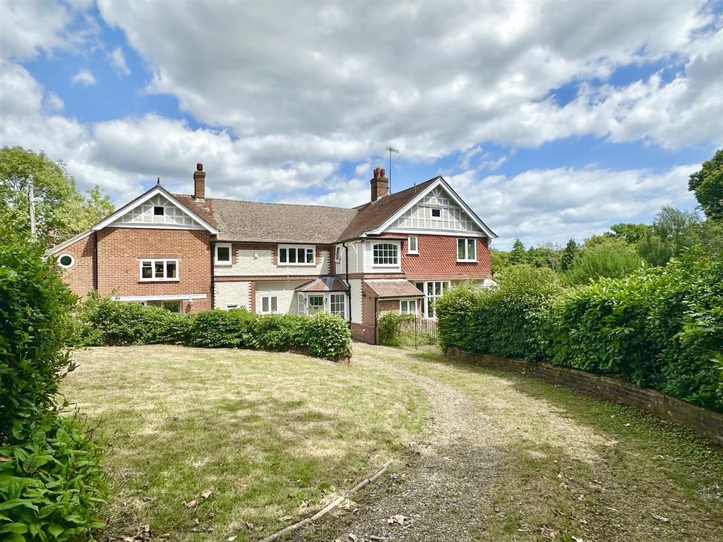 Property photo 1 of 35