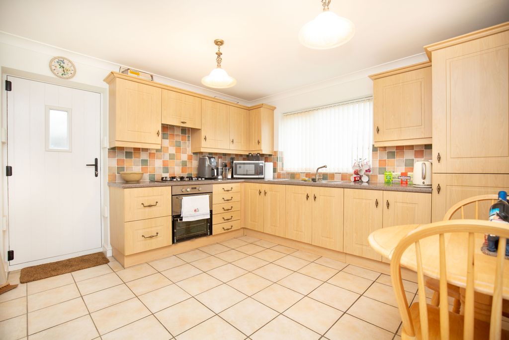 Property photo 2 of 13 Mw-9060