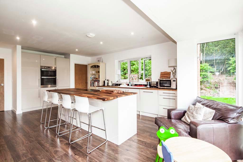 Property photo 3 of 11