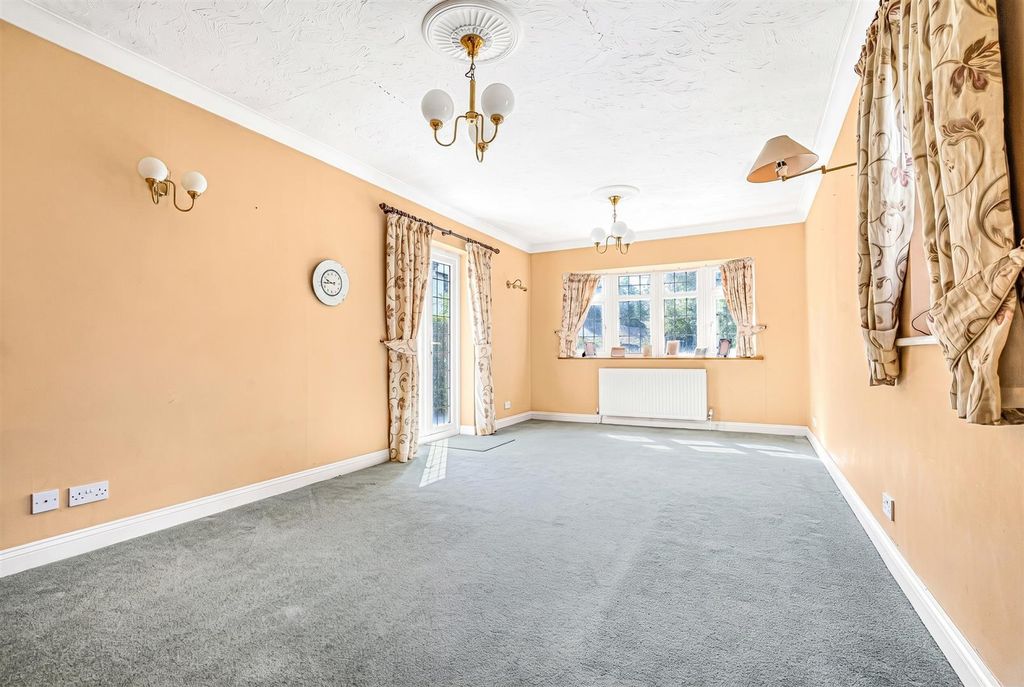 Property photo 2 of 17 26_86148.Jpg