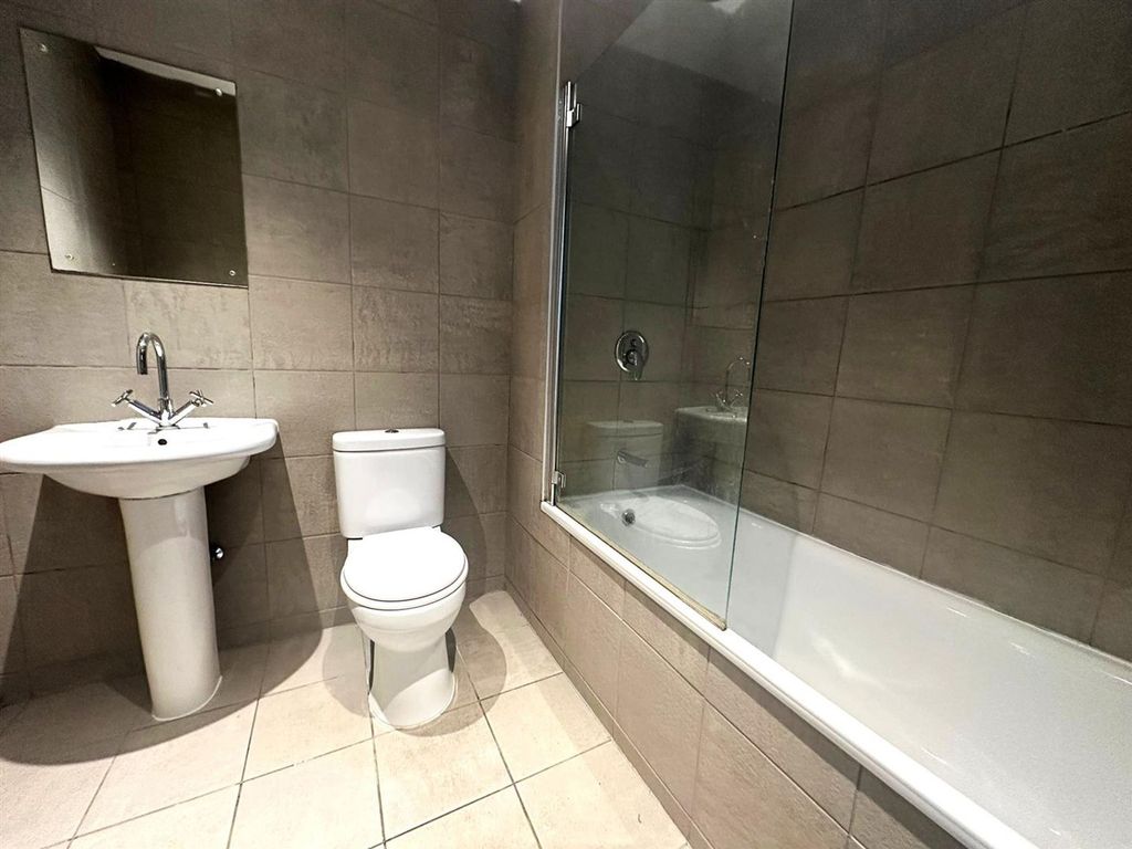 Property photo 3 of 4 Whatsapp Image 2025-11-25 At 11.29.41_B00E9c46.Jpg