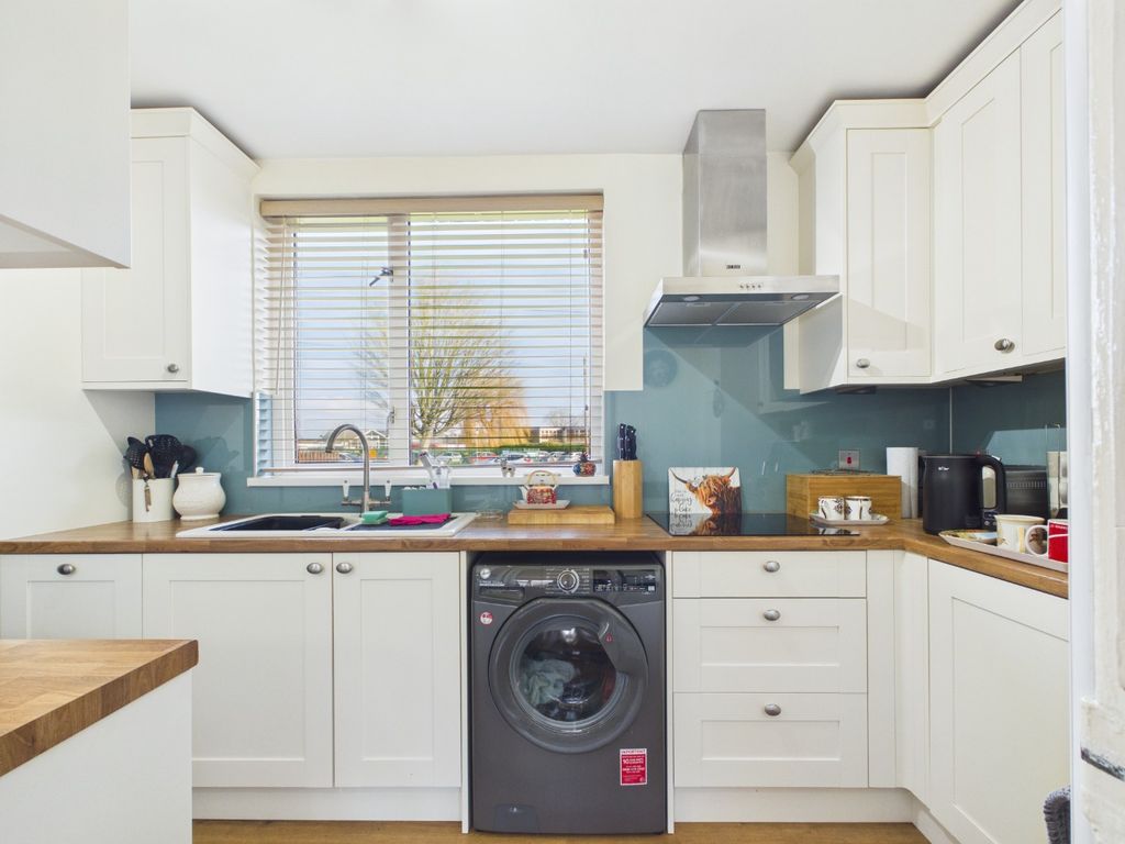 Property photo 3 of 15 4857483