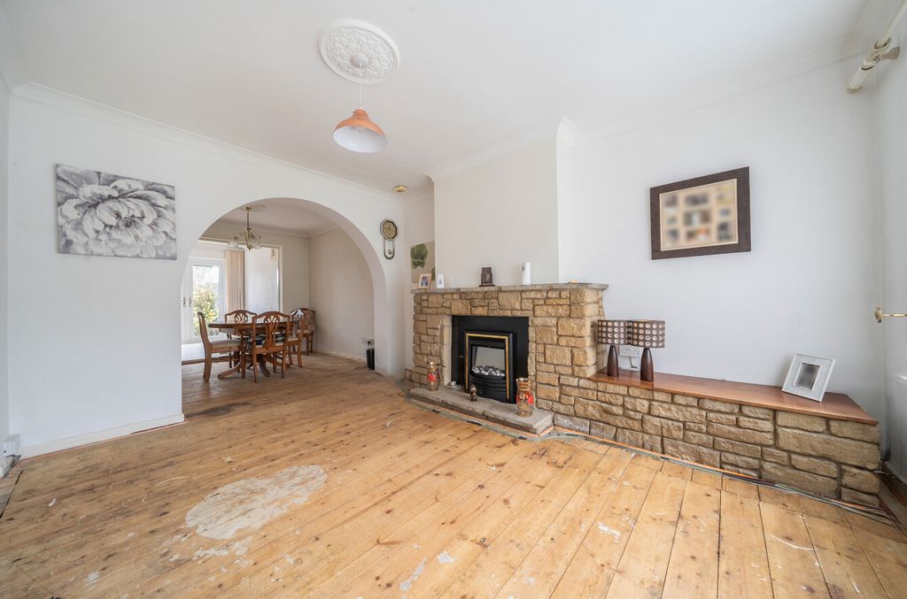 Property photo 2 of 19 1393444186942A40cc37d2