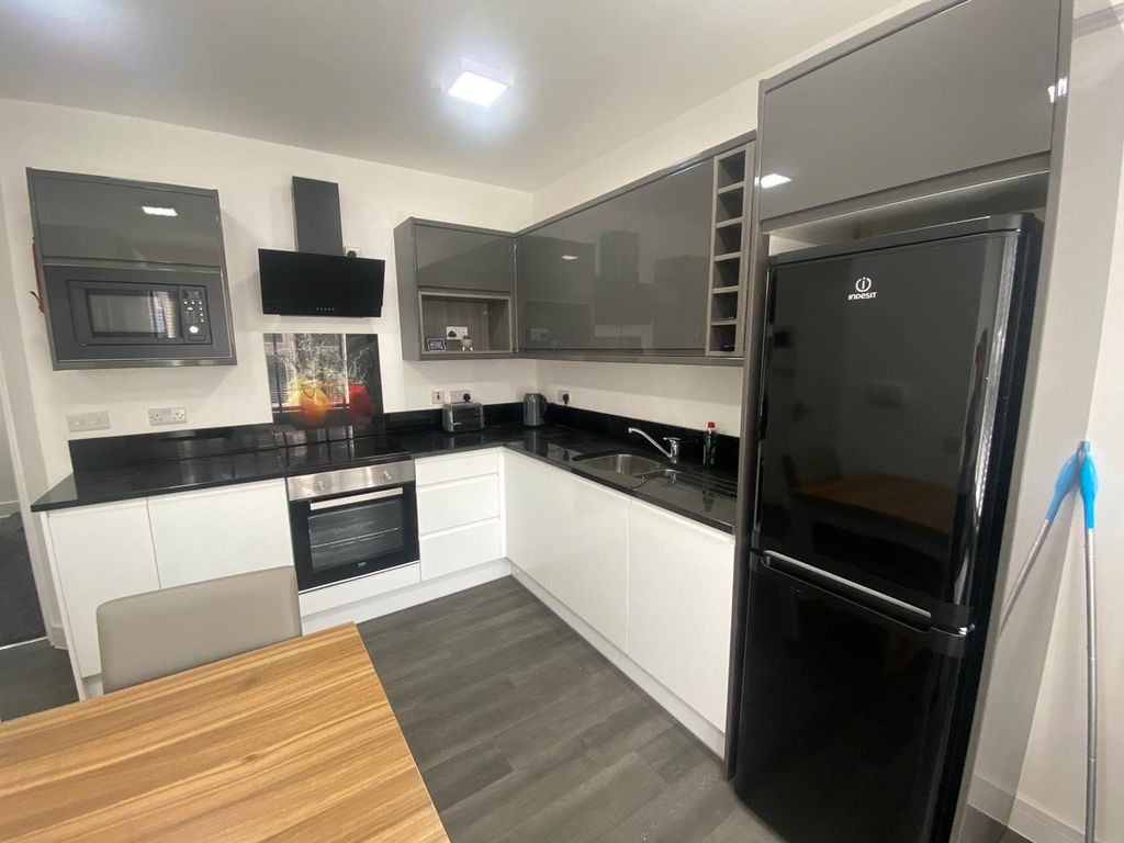 Property photo 2 of 10 Picture No. 03