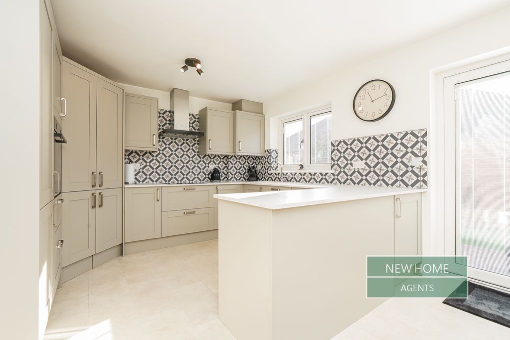 Property photo 2 of 27 Photo 21