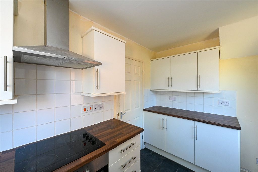 Property photo 2 of 23 Picture No. 26
