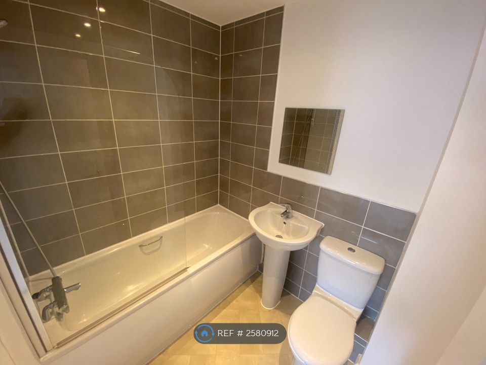 Property photo 3 of 8