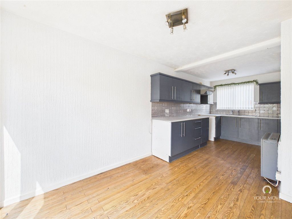 Property photo 2 of 12 Picture No. 06