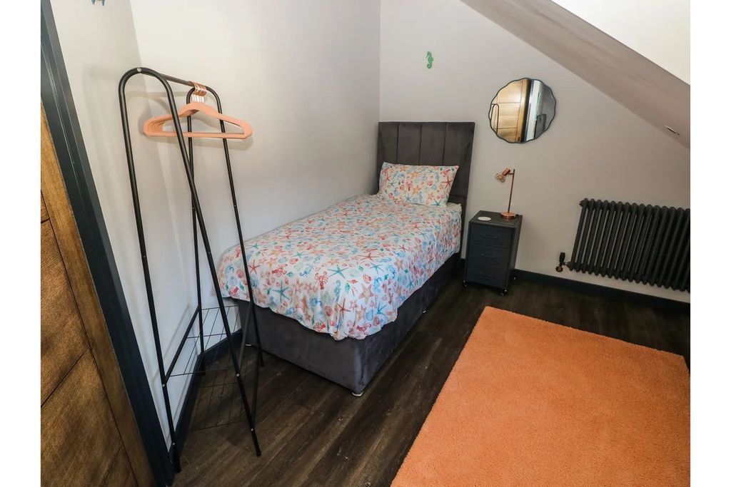 Additional image 23 of 2 bed flat for saleNarberth Road, Tenby SA70