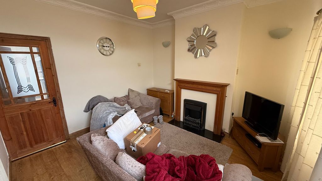 Property photo 2 of 13 Image