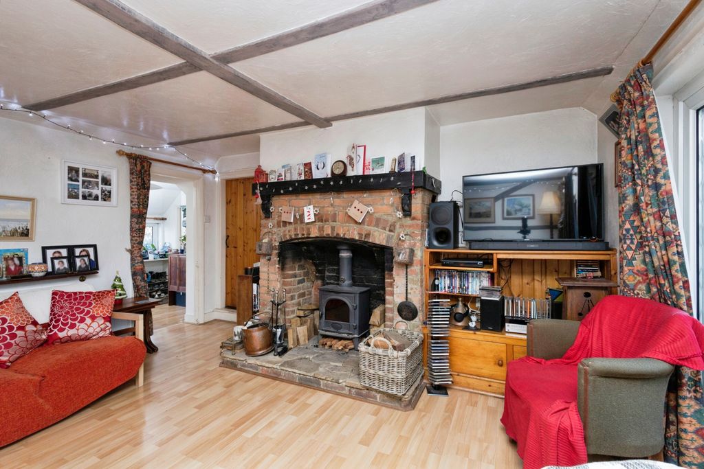 Property photo 2 of 19 Photography