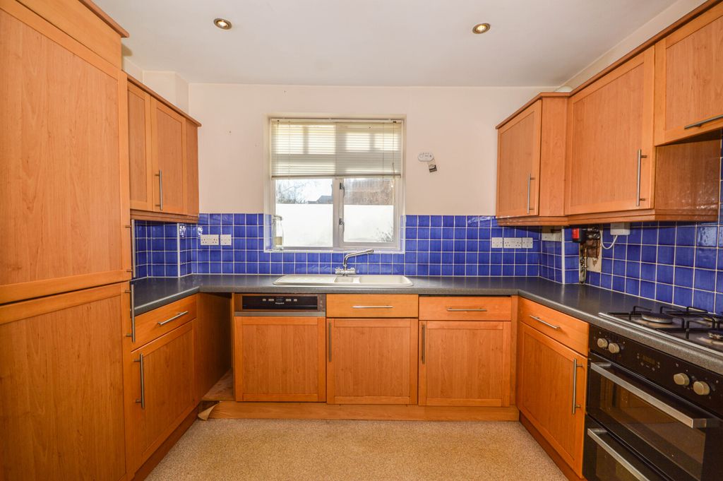 Property photo 2 of 12 Picture No. 43