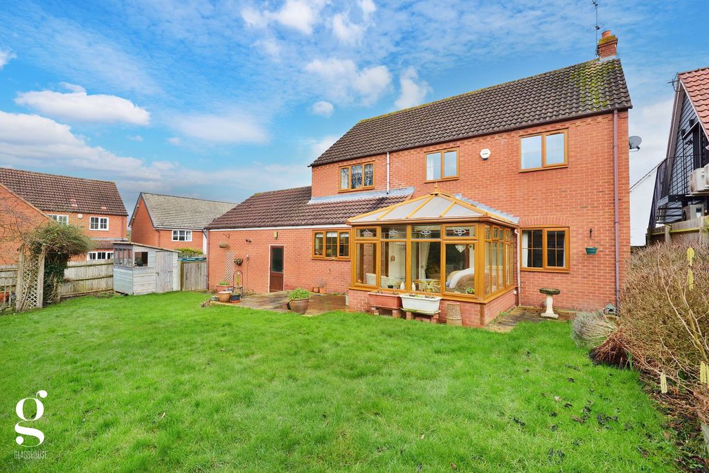 Property photo 1 of 34