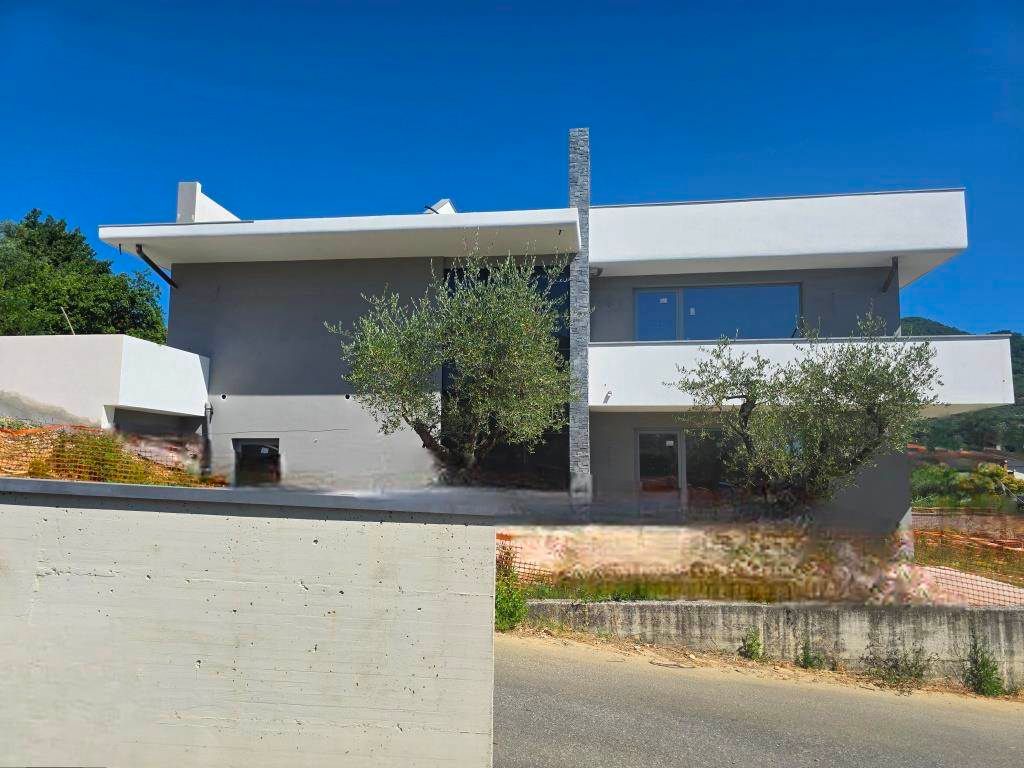 Property photo 3 of 30