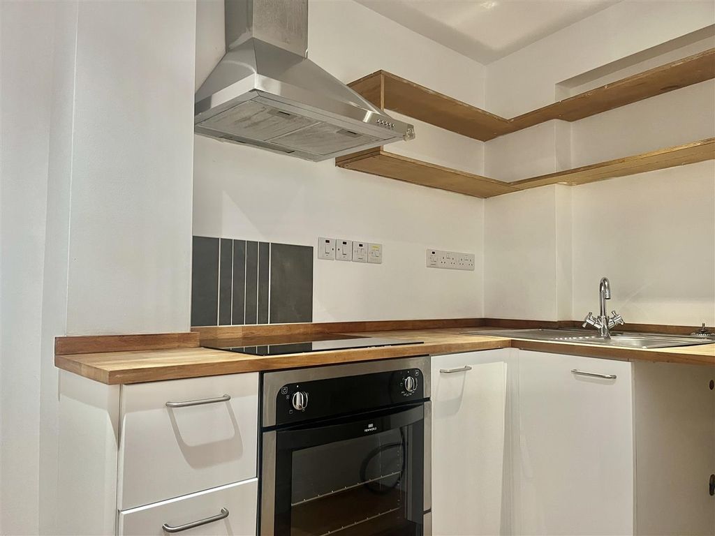 Property photo 3 of 12 20251009_135903695_Ios.Jpg