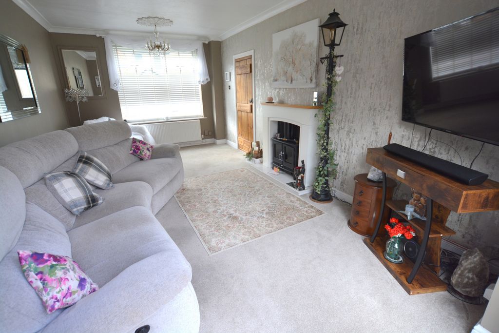 Property photo 3 of 23 Photo 17