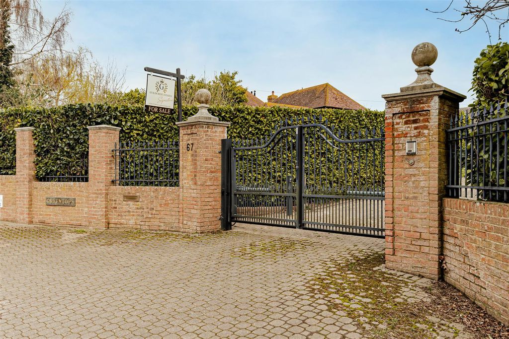 Additional image 65 of 5 bed detached bungalow for saleTothill Street, Minster, Ramsgate CT12