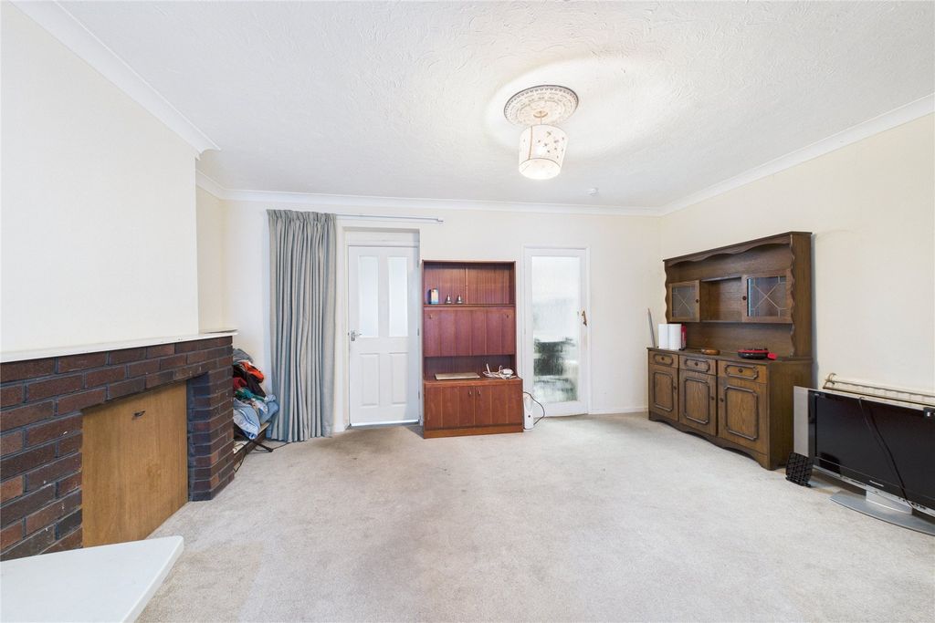 Property photo 3 of 11 Picture No. 02