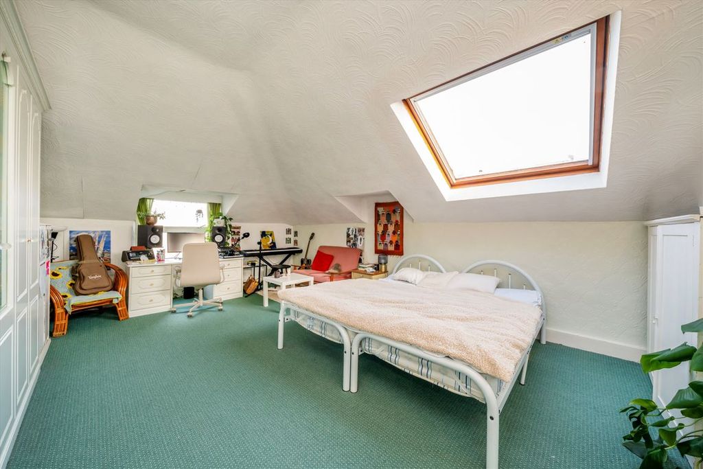 Property photo 3 of 3