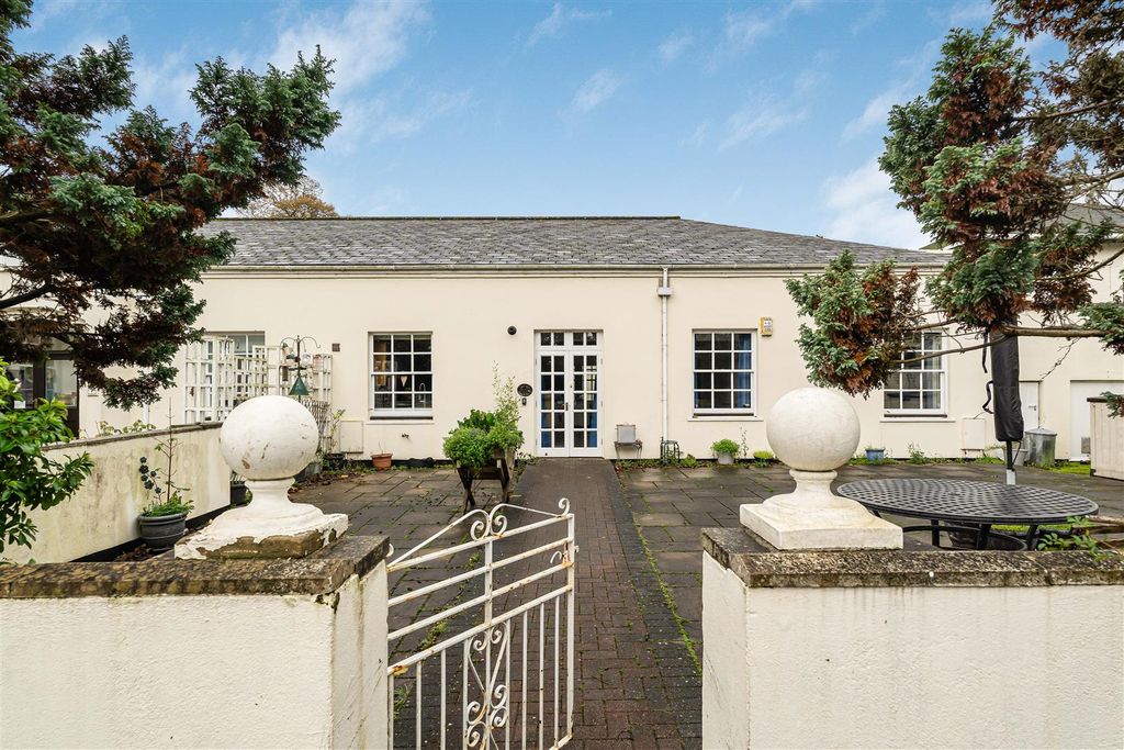 Property photo 1 of 17 Front.Jpg