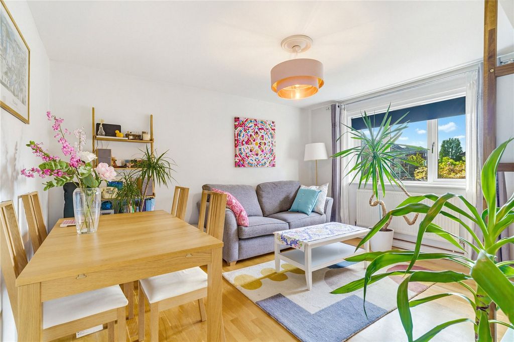 Property photo 1 of 6 Picture No. 25