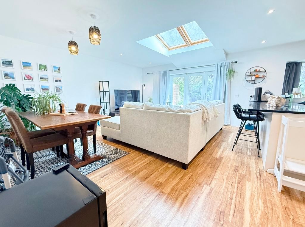 Property photo 2 of 18
