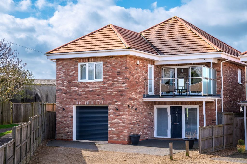 Property photo 1 of 53 Front