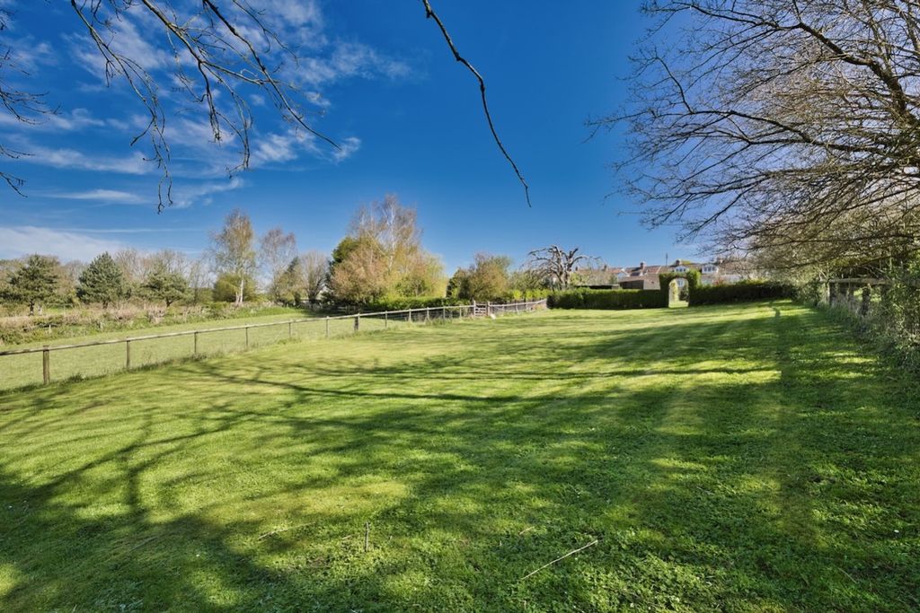 Property photo 3 of 30 Img_9972