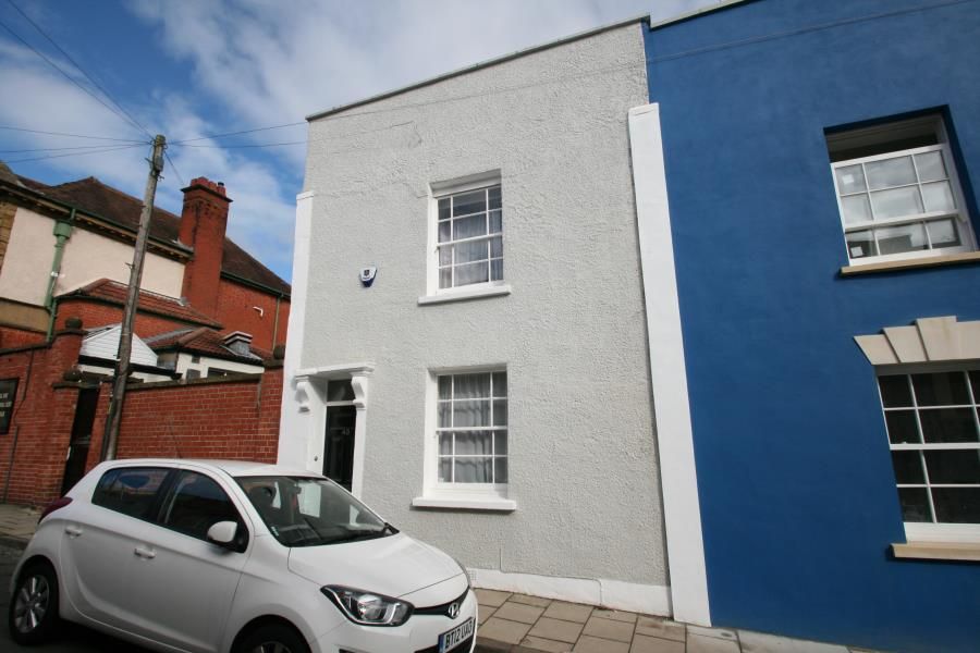 Property photo 1 of 9