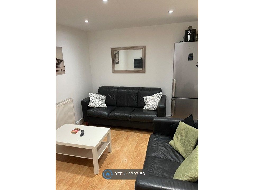 Property photo 2 of 13 Living Room