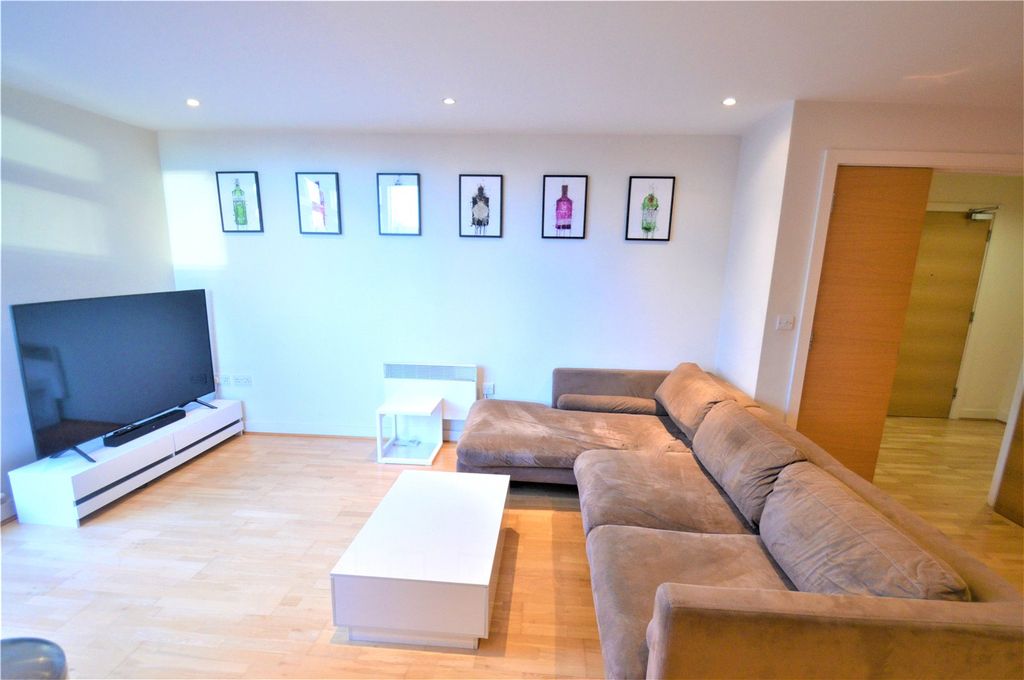 Property photo 2 of 16 Picture No. 22