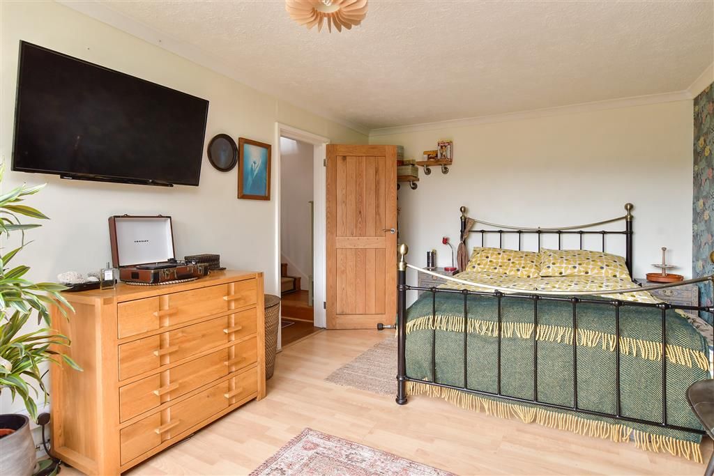 Property photo 3 of 11 Bedroom 1