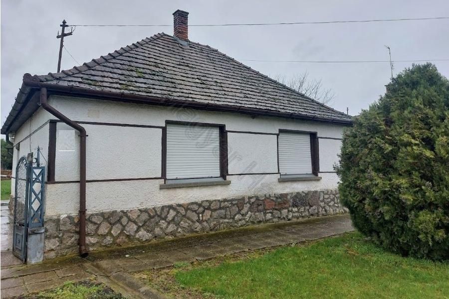 Property photo 1 of 6