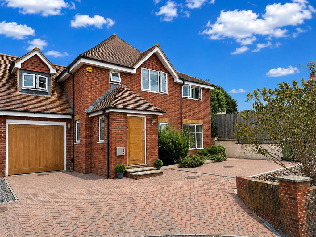 Property photo 1 of 29 A2902335-82E7-4D94-A37C-5Aa814Acbd50.Jpg