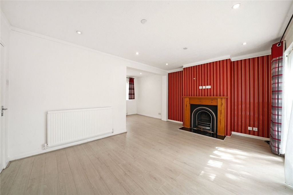 Property photo 1 of 17 Picture No. 13