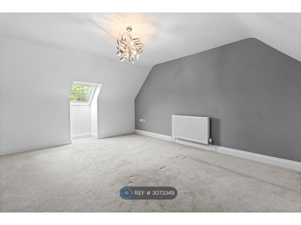 Property photo 3 of 35