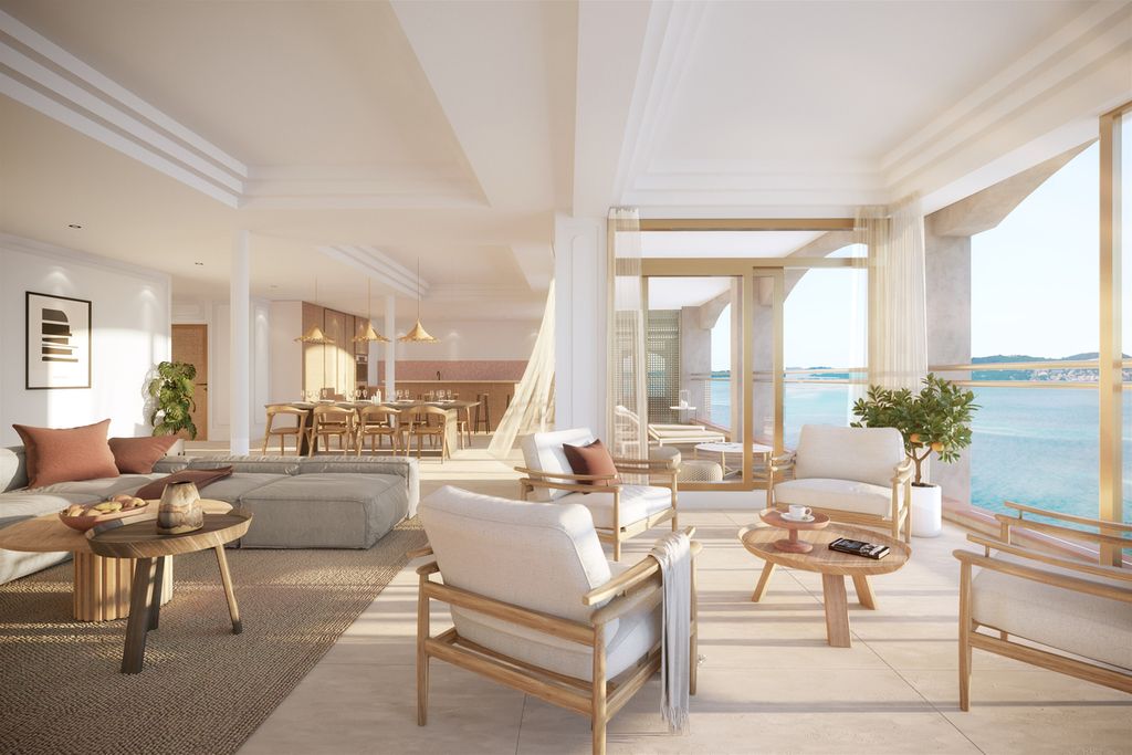 Property photo 3 of 8