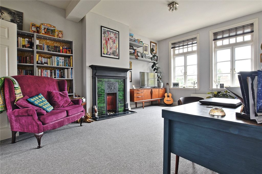 Property photo 2 of 11 Picture No. 01