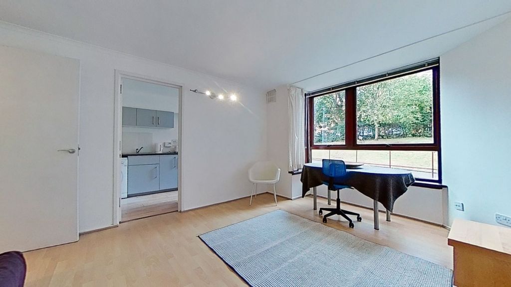 Property photo 2 of 7 Photo 2