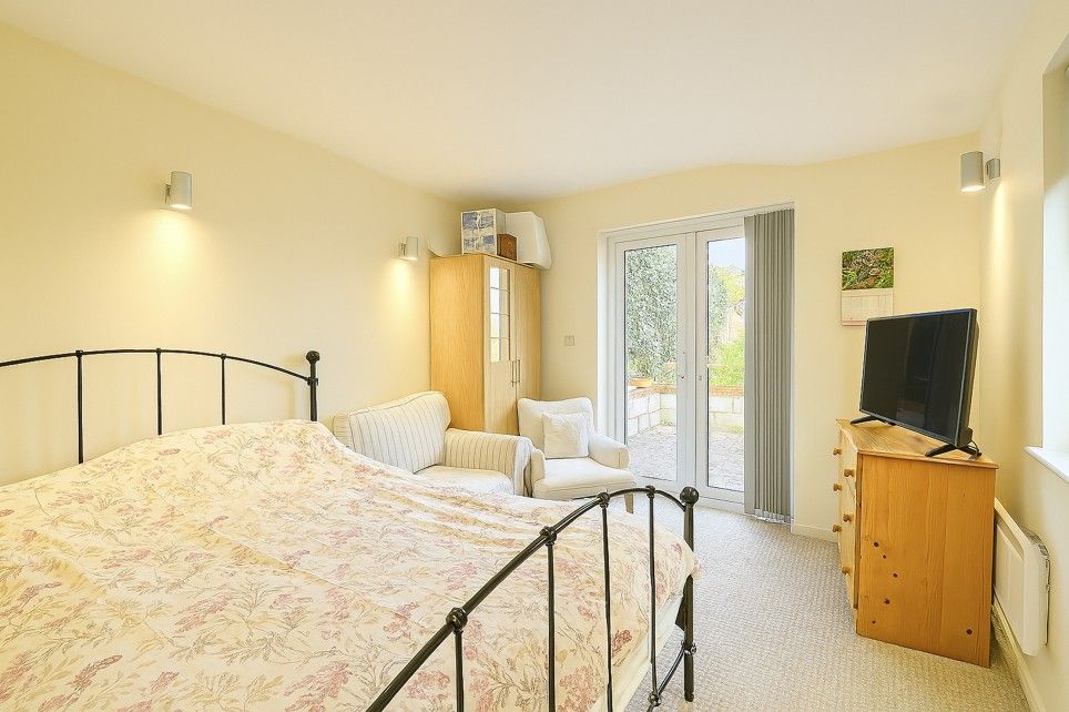 Property photo 2 of 5