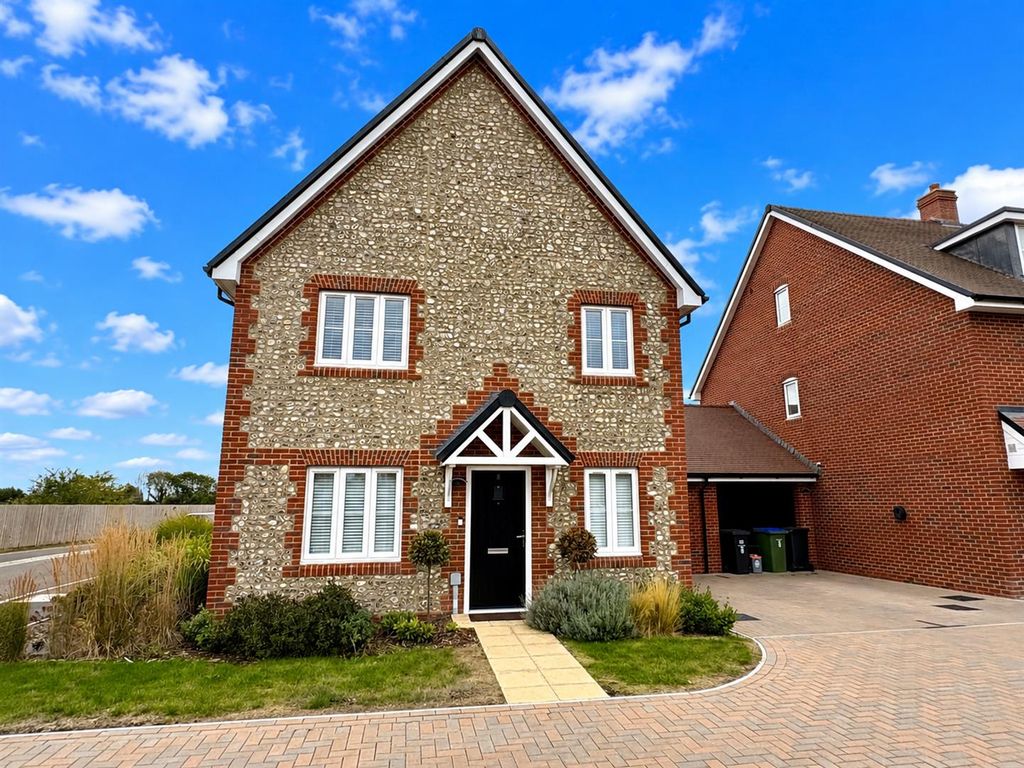 Property photo 1 of 14 12F427Ed-8B91-4728-8F5B-c631d15B45Fc.Png