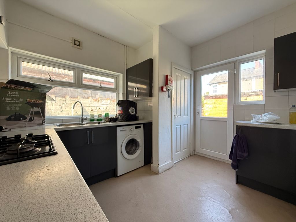 Property photo 3 of 14 Eba9dc19-2B57-43Cf-9967-A8d1Bd68424B