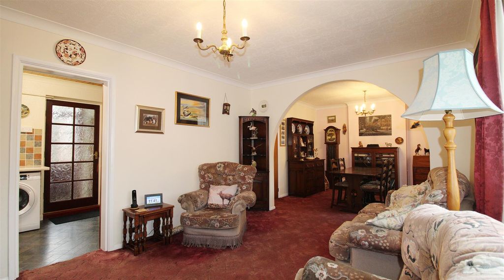 Property photo 3 of 22 Living/Dining Room