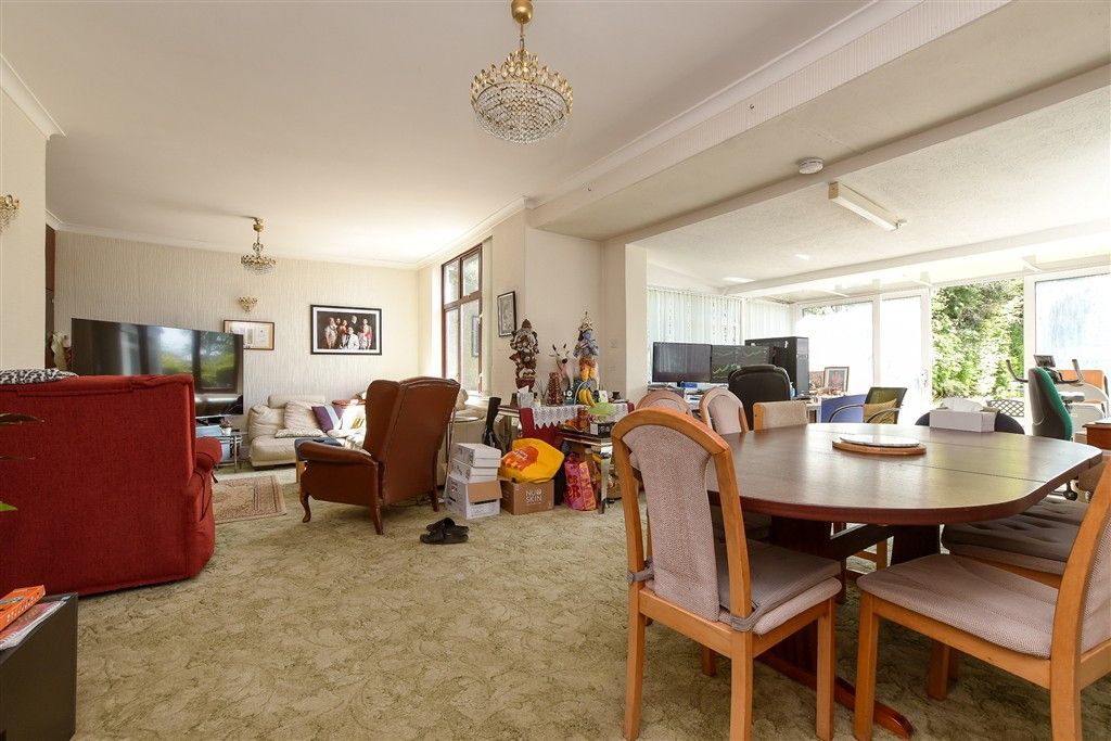 Property photo 3 of 14 Lounge/Dining Area