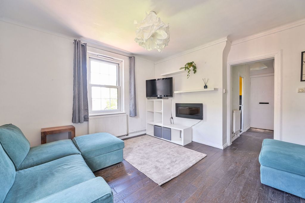 Property photo 1 of 7