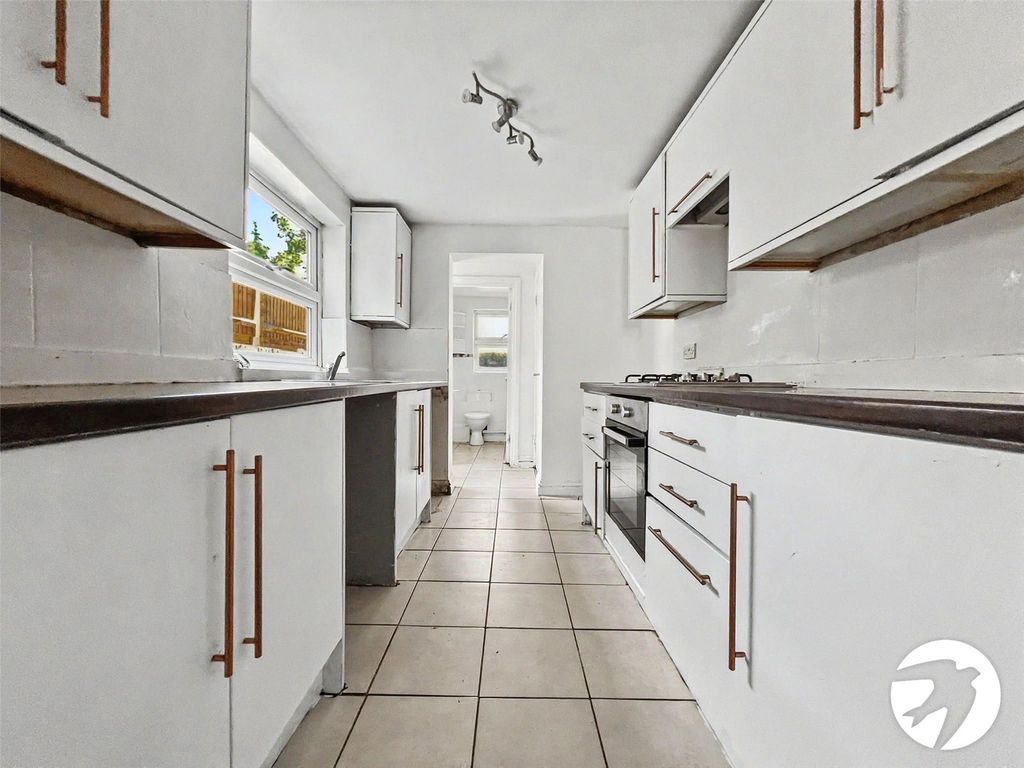 Property photo 2 of 15 Kitchen